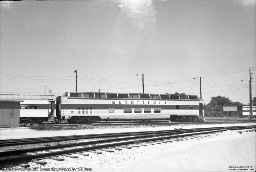 Auto-Train Dome Lounge 541
